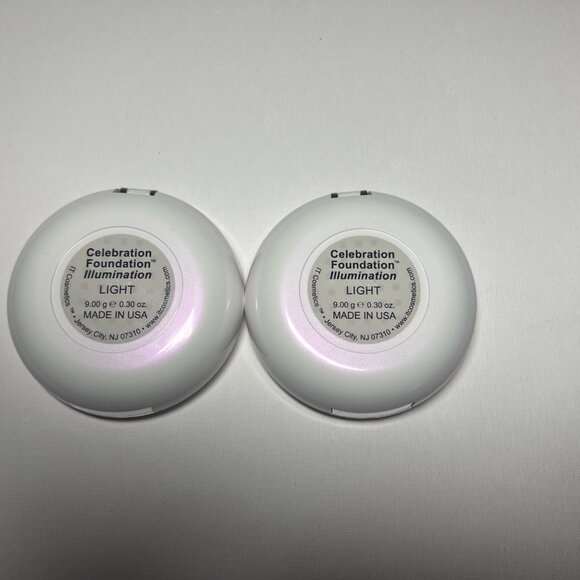 New: Two Celebration Foundation Illumination Foundation Compacts,  Light - Picture 2 of 5